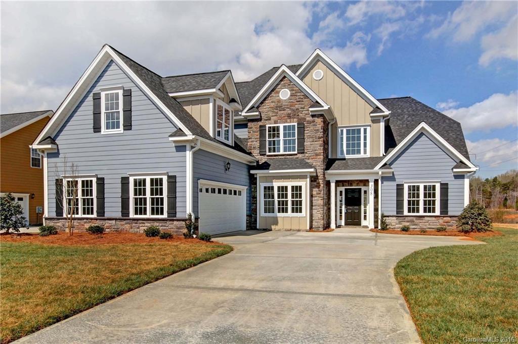 308 Montibello Dr., Mooresville, NC 28117