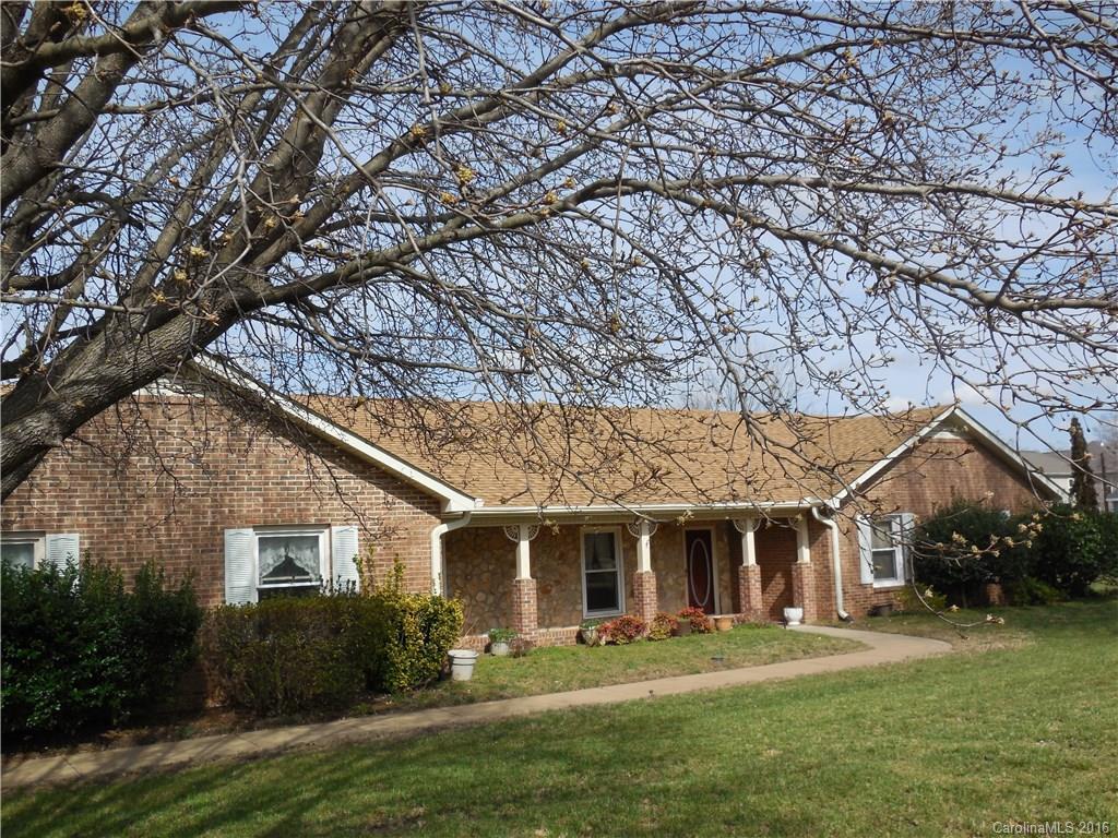 103 Juanita Dr., Pineville, NC 28134