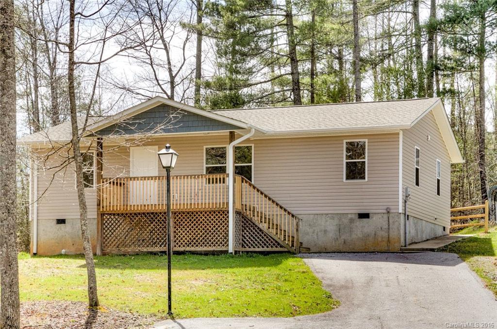 258 S Highlander Dr., Hendersonville, NC 28792