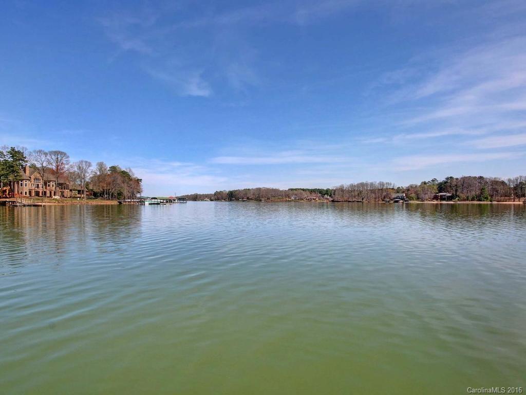 120 Pettit Ln., Troutman, NC 28166