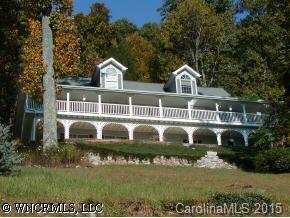 522 Highview Dr, Maggie Valley, NC 28751