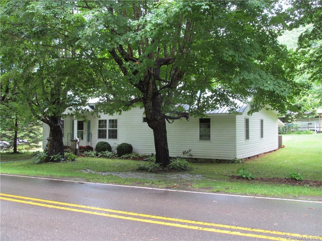 415 Cat Tail Creek Rd., Burnsville, NC 28714