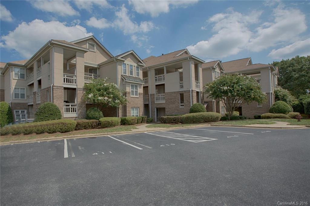108 Pier 33 Dr. #405, Mooresville, NC 28117