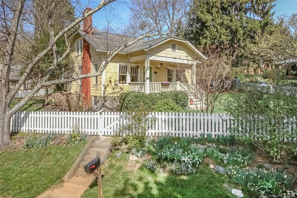 27 Fenner Ave., Asheville, NC 28804