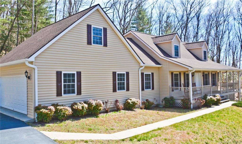 637 Mountain Rd., Hendersonville, NC 28791