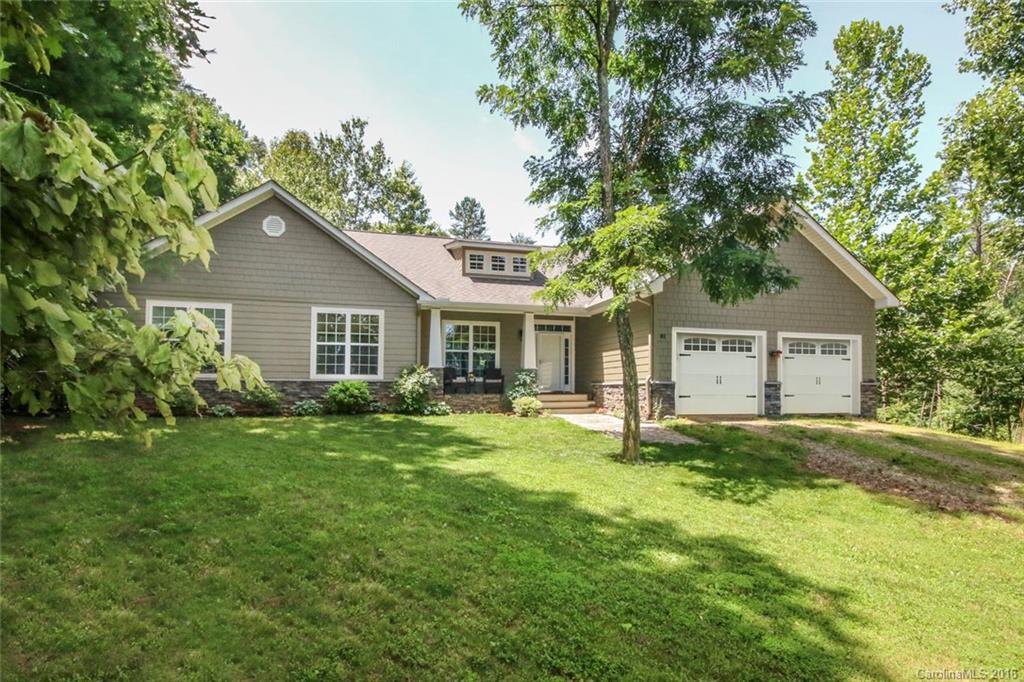81 Hominy Heights Ln., Candler, NC 28715