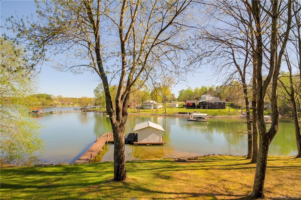 7634 Kilkee Ln., Sherrills Ford, NC 28673