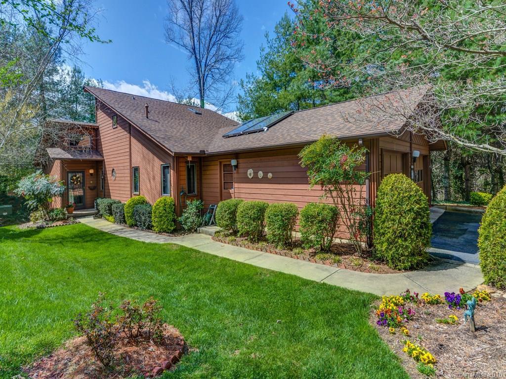 403 Woodfield Dr., Asheville, NC 28803