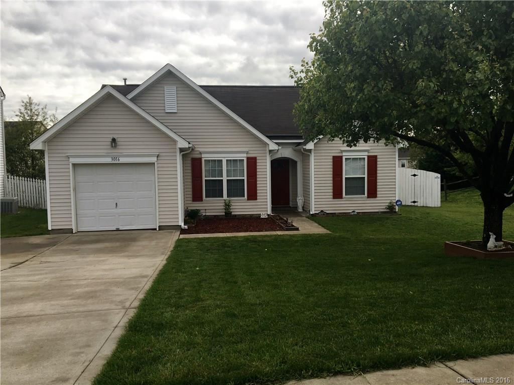 3016 Hunters Creek Ct., Charlotte, NC 28269