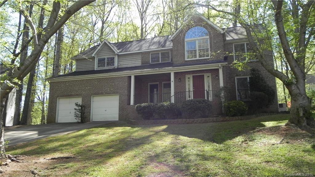 12736 Cliffcreek Dr., Huntersville, NC 28078