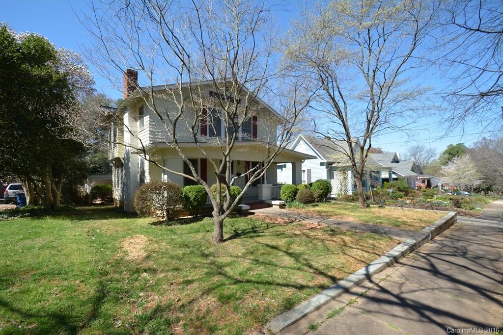 235 Race St., Statesville, NC 28677