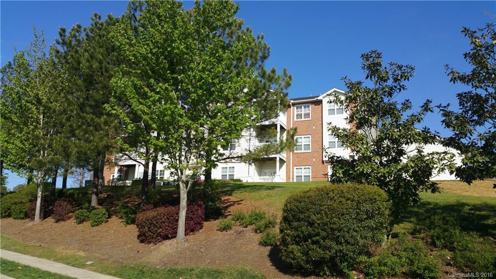 10516 Hill Point Ct., Charlotte, NC 28262