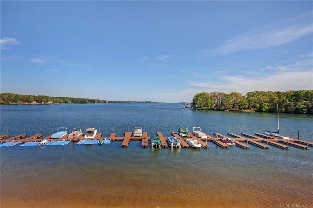 7831 Spinnaker Bay Dr. #301, Sherrills Ford, NC 28673