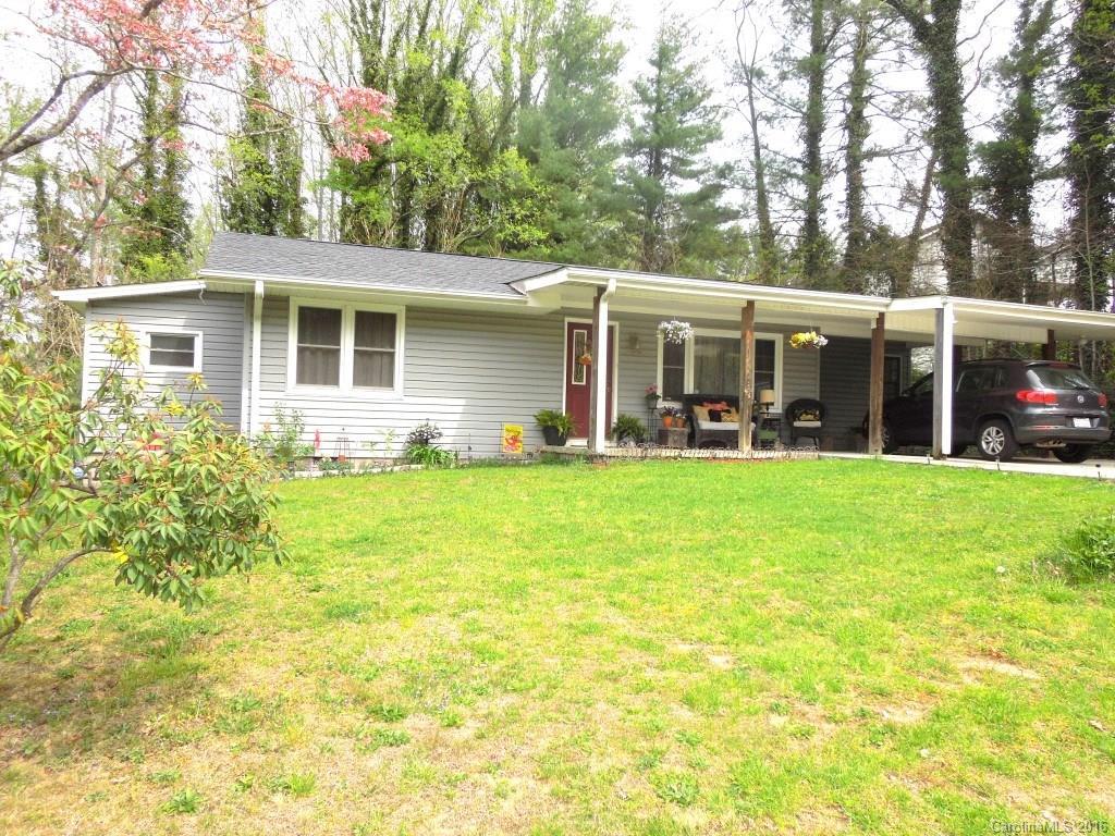 624 Spring St., Hendersonville, NC 28739