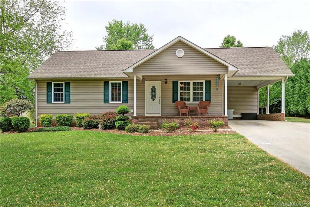 300 Brookfield Dr., Statesville, NC 28625