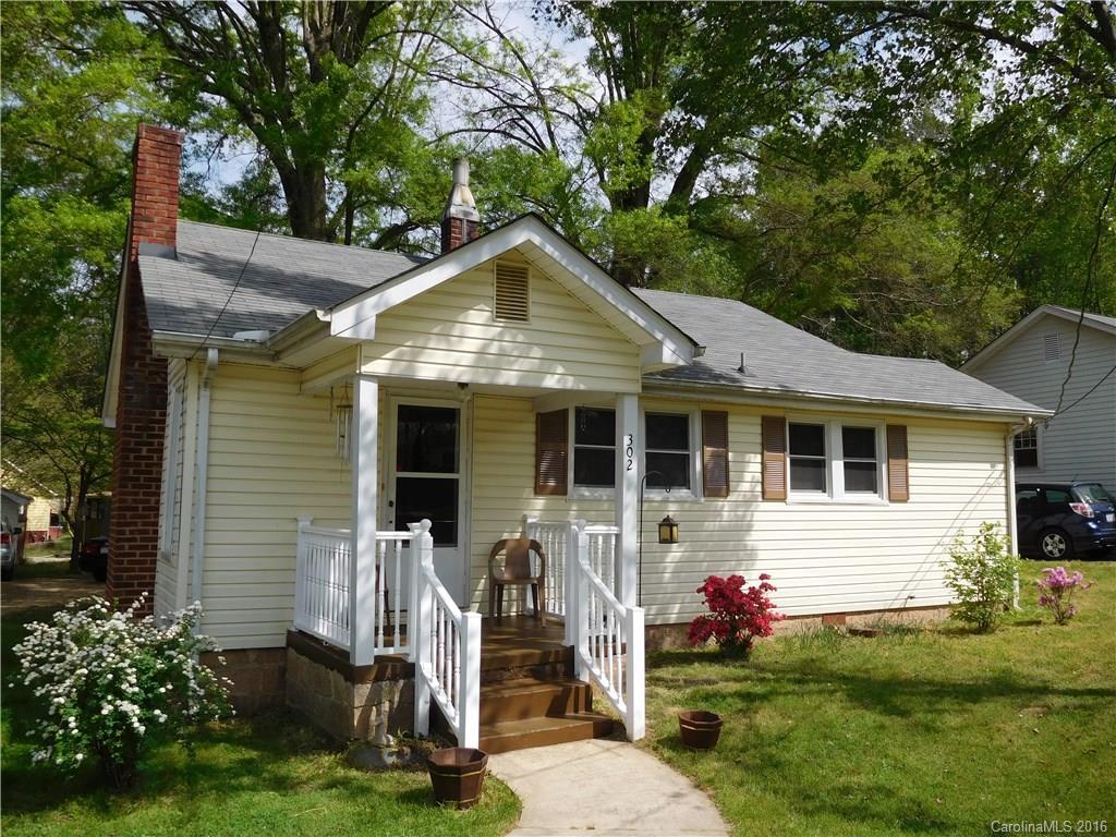 302 Glenn Ave., Kannapolis, NC 28081
