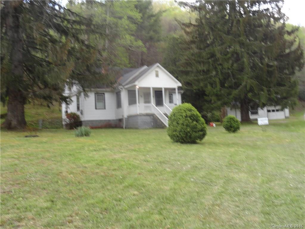 379 SE Upper Doe Bag Rd., Green Mountain, NC 28740