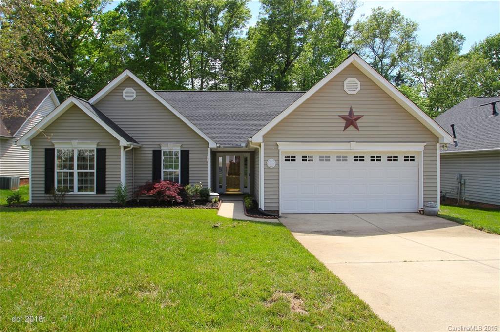 7511 Shadowstone Dr., Charlotte, NC 28270