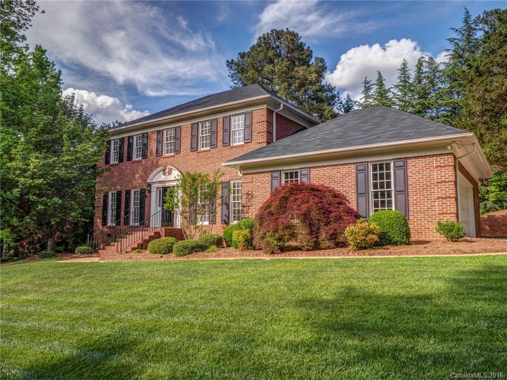 10329 Hollybrook Dr., Charlotte, NC 28277