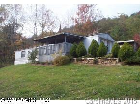 105 Rocky Top Rd., Tuxedo, NC 28784