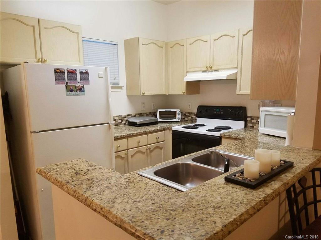 6360 Mallard View Ln. #UNIT 4 BLD2 U/F 445, Charlotte, NC 28269