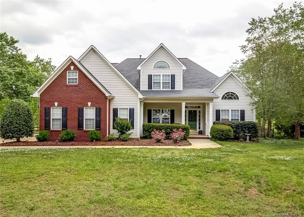 422 Hunters Point Dr., Wesley Chapel, NC 28079