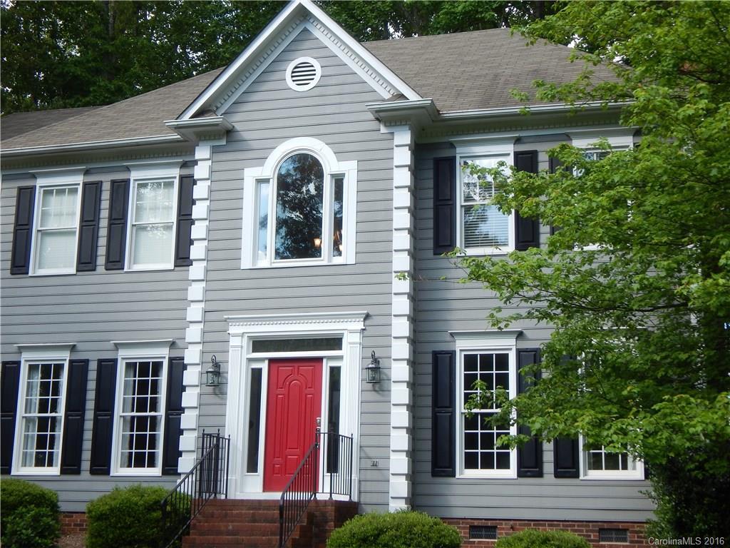 15108 Stonegreen Ln., Huntersville, NC 28078