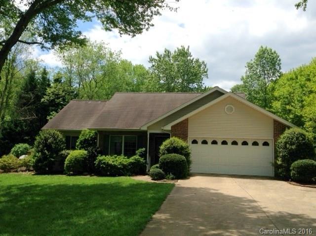 1070 37th Avenue Dr., Hickory, NC 28601