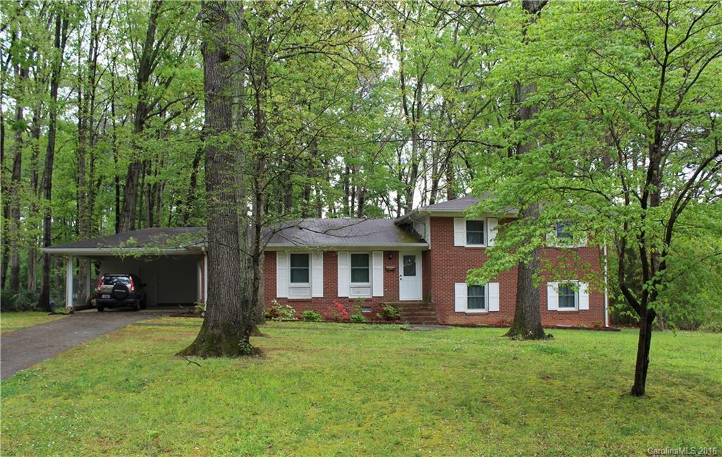 2032 Taylor Dr., Gastonia, NC 28052