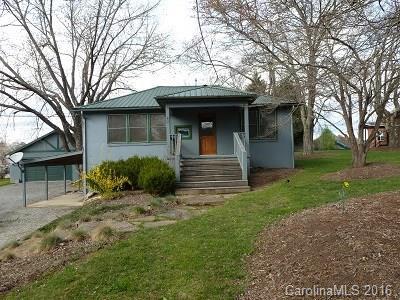 40 Etowah School Rd., Etowah, NC 28729