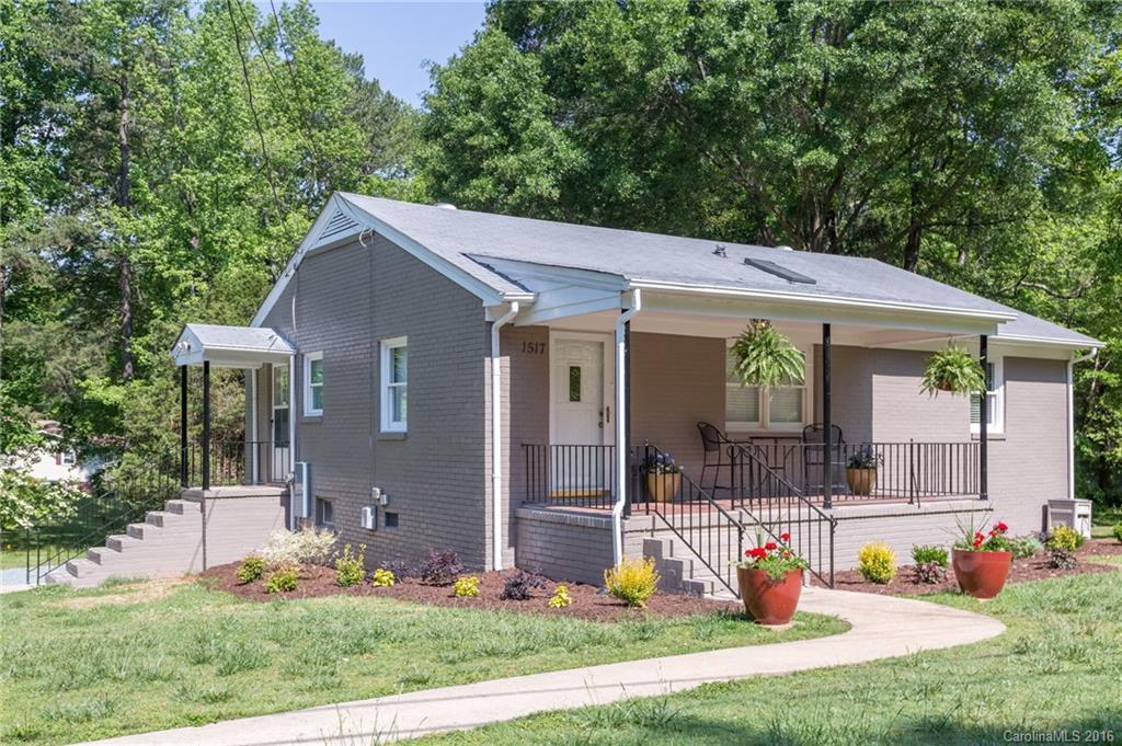 1517 Morningside Rd., Mount Holly, NC 28120