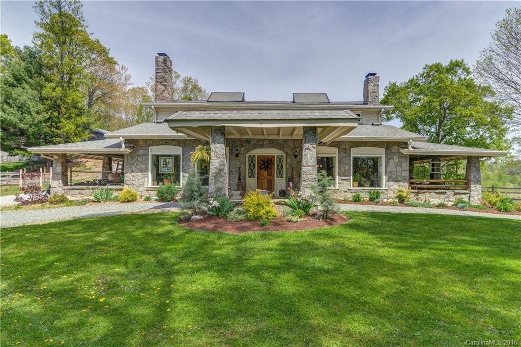 328 Canterbury Way, Hendersonville, NC 28792