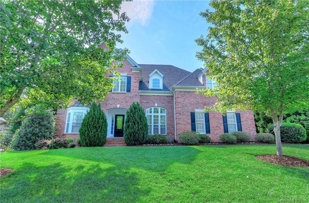 511 Hidden Manor Dr., Matthews, NC 28104