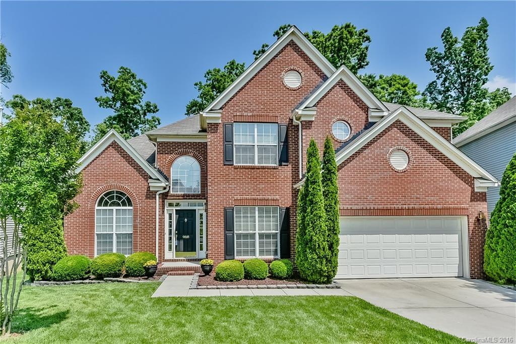 9818 Edinburgh Ln., Charlotte, NC 28269