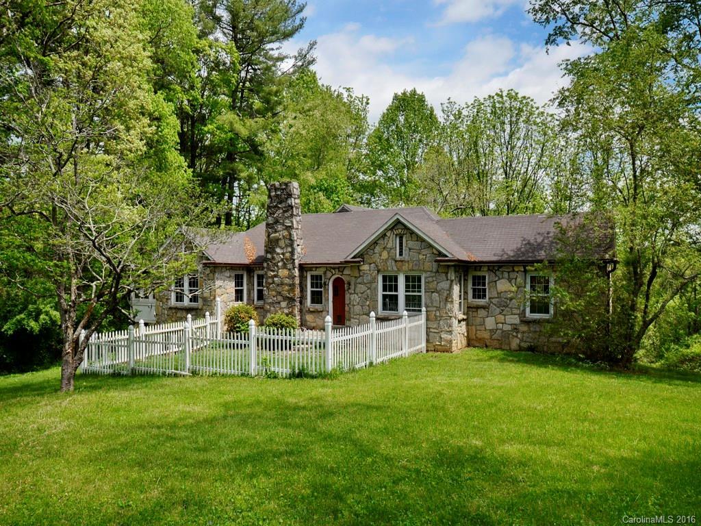 47 Fair Oaks Rd., Arden, NC 28704