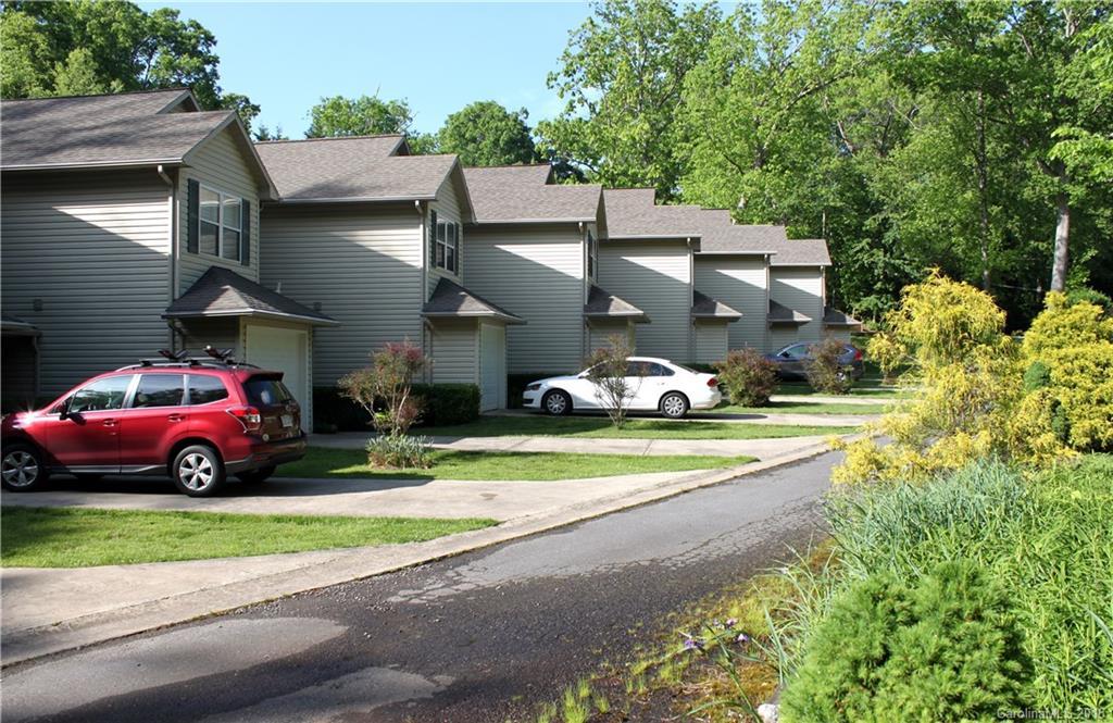 108 S Park Ln., Black Mountain, NC 28711