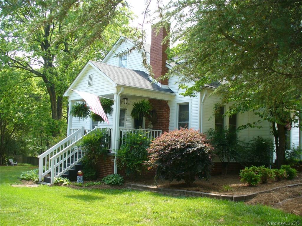 2506 Hickory Ave., Concord, NC 28027