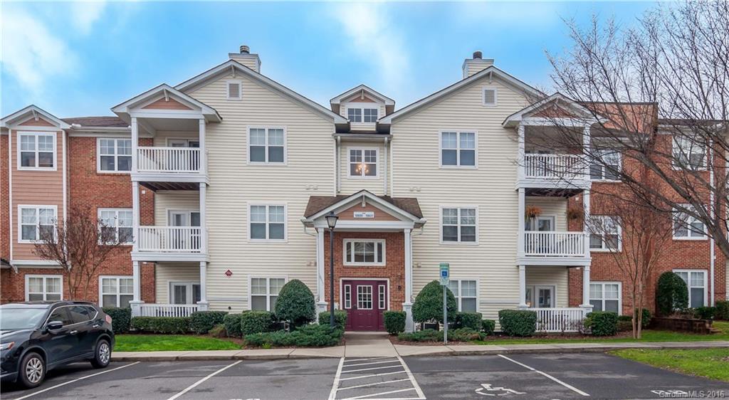 10631 Hill Point Ct., Charlotte, NC 28262