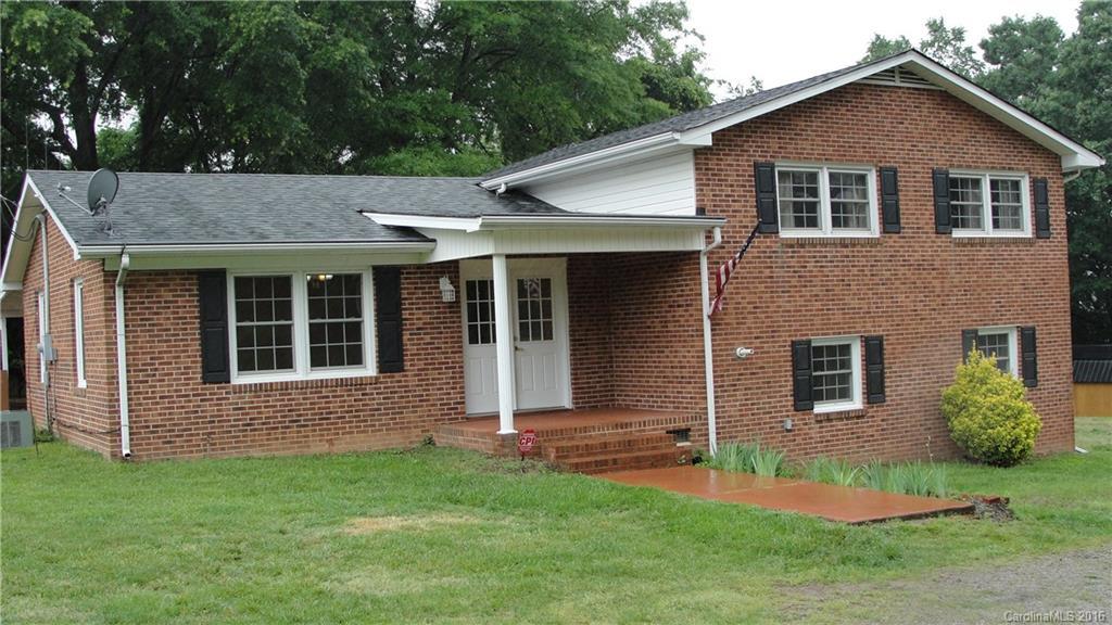 113 Quail Hollow Dr., Mooresville, NC 28117