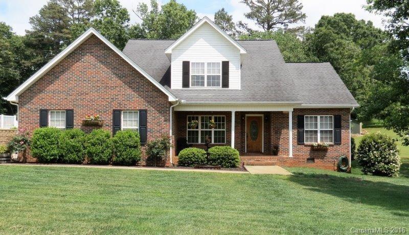 1440 Austin Ln., Hickory, NC 28602