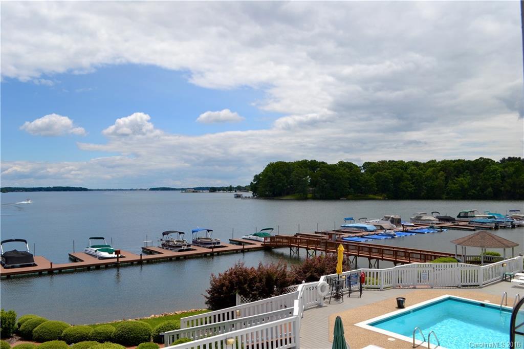 7831 Spinnaker Bay Dr. #211, Sherrills Ford, NC 28673