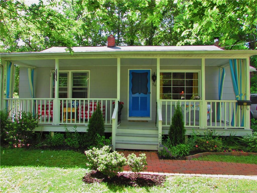 26 Duckworth Ave., Brevard, NC 28712