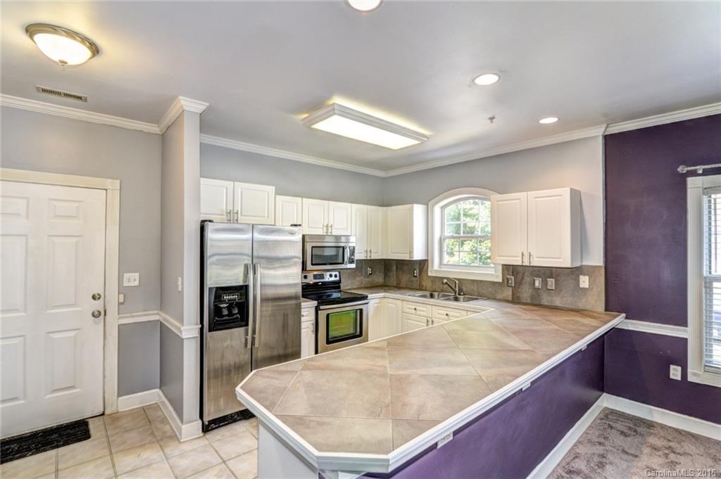 9231 Meadow Vista Rd. #201, Charlotte, NC 28213