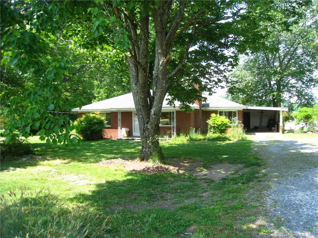 331 Etowah School Rd., Hendersonville, NC 28739