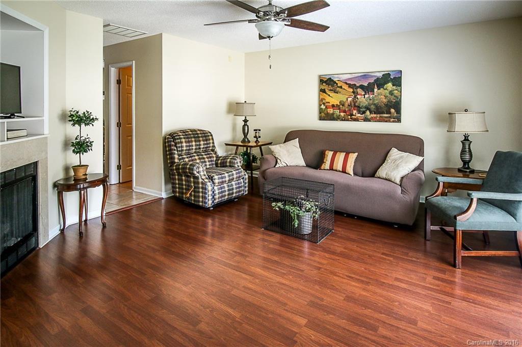 119 Teaberry Ct., Mooresville, NC 28115