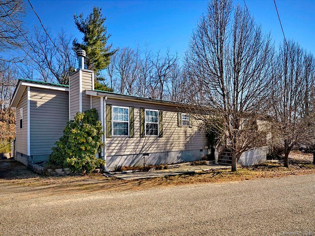 32 Parker Rd., Weaverville, NC 28787