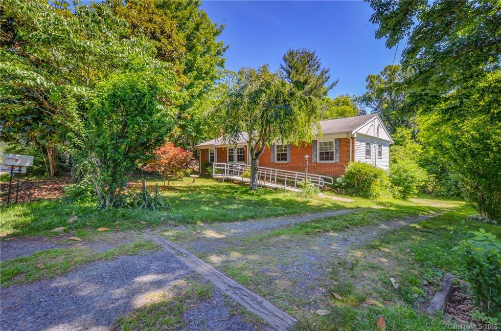 39 Grandview Rd., Asheville, NC 28806