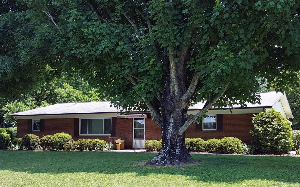 105 Strawberry Ln. #2, Statesville, NC 28625