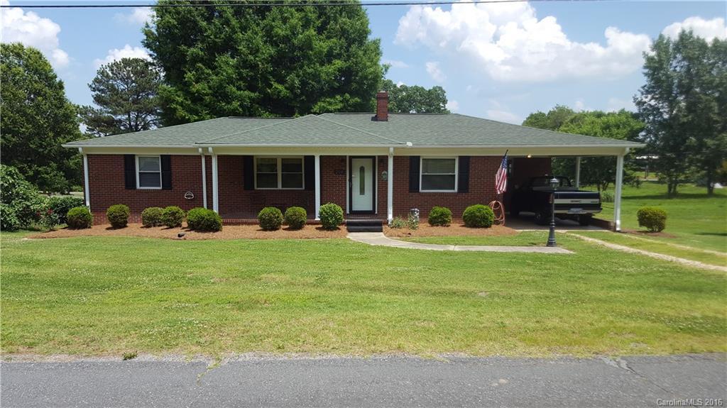206 Overcash Ave., Kannapolis, NC 28081