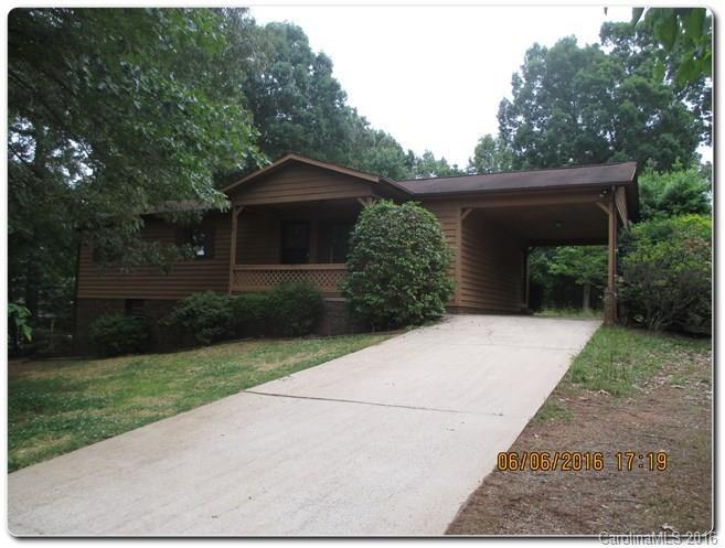 98 Mountain Oaks Ln., Hickory, NC 28601